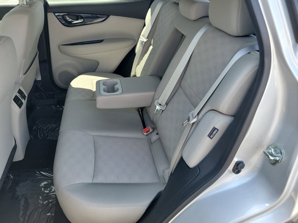 Used 2020 Nissan Rogue Sport SV FWD image 26