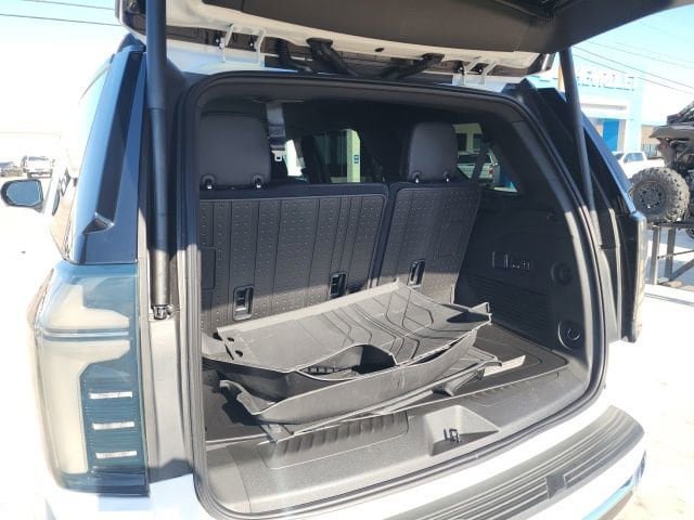 New 2026 Chevrolet Tahoe LT w/ Comfort Package AWD/4WD image 23