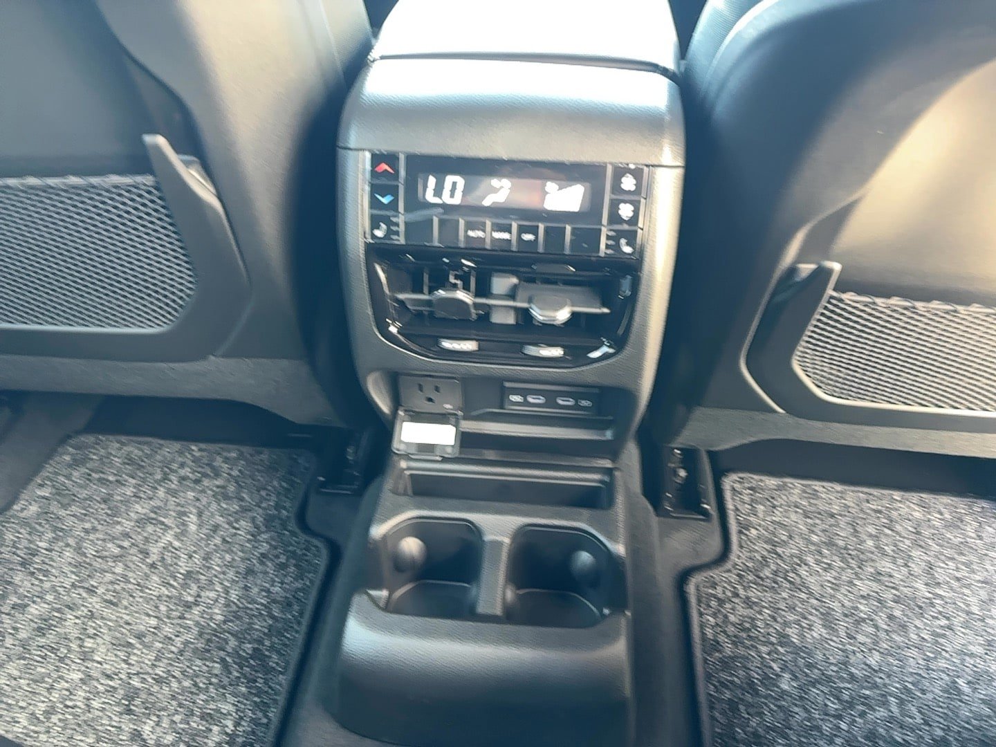 New 2026 Jeep Grand Cherokee L Limited AWD/4WD image 15