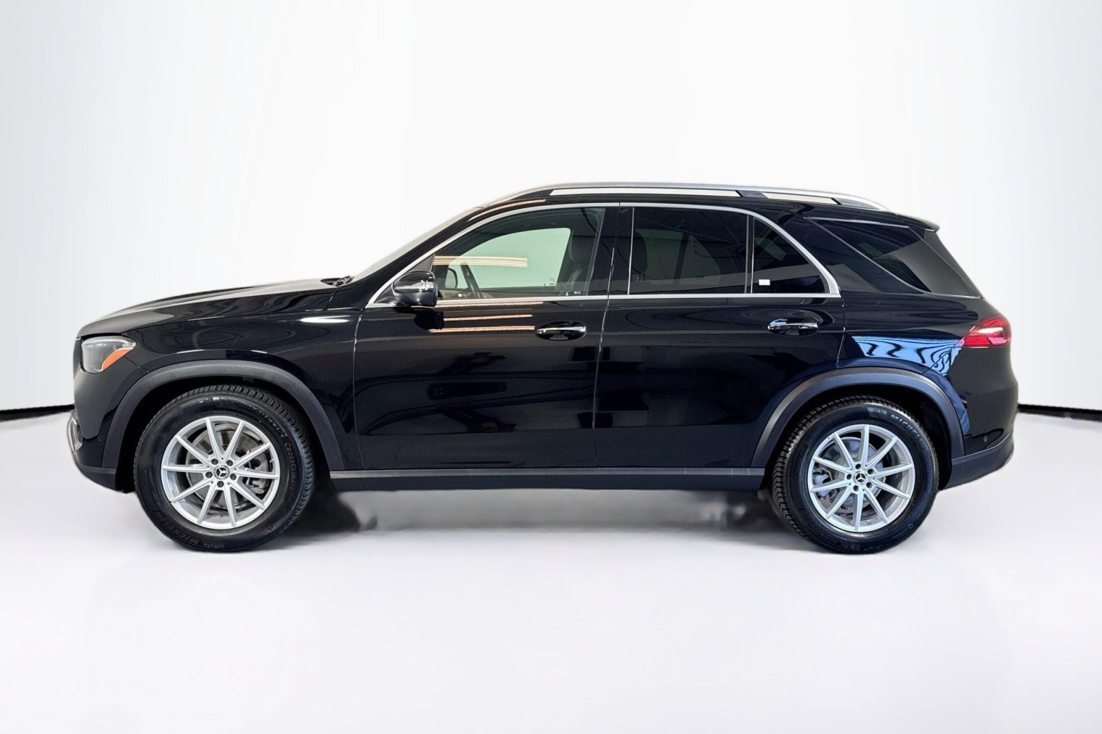 Used 2025 Mercedes-Benz GLE 350 4MATIC image 8