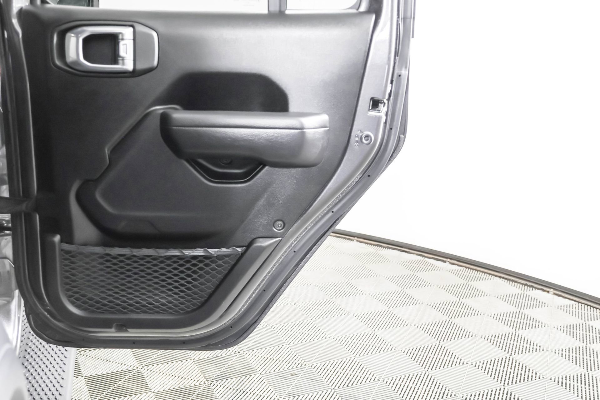 Used 2022 Jeep Wrangler Unlimited Sport S image 48