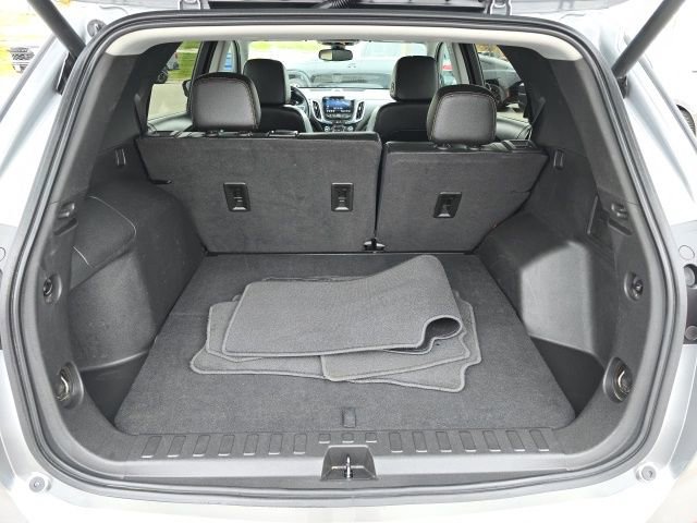 Used 2023 Chevrolet Equinox Premier AWD/4WD image 16