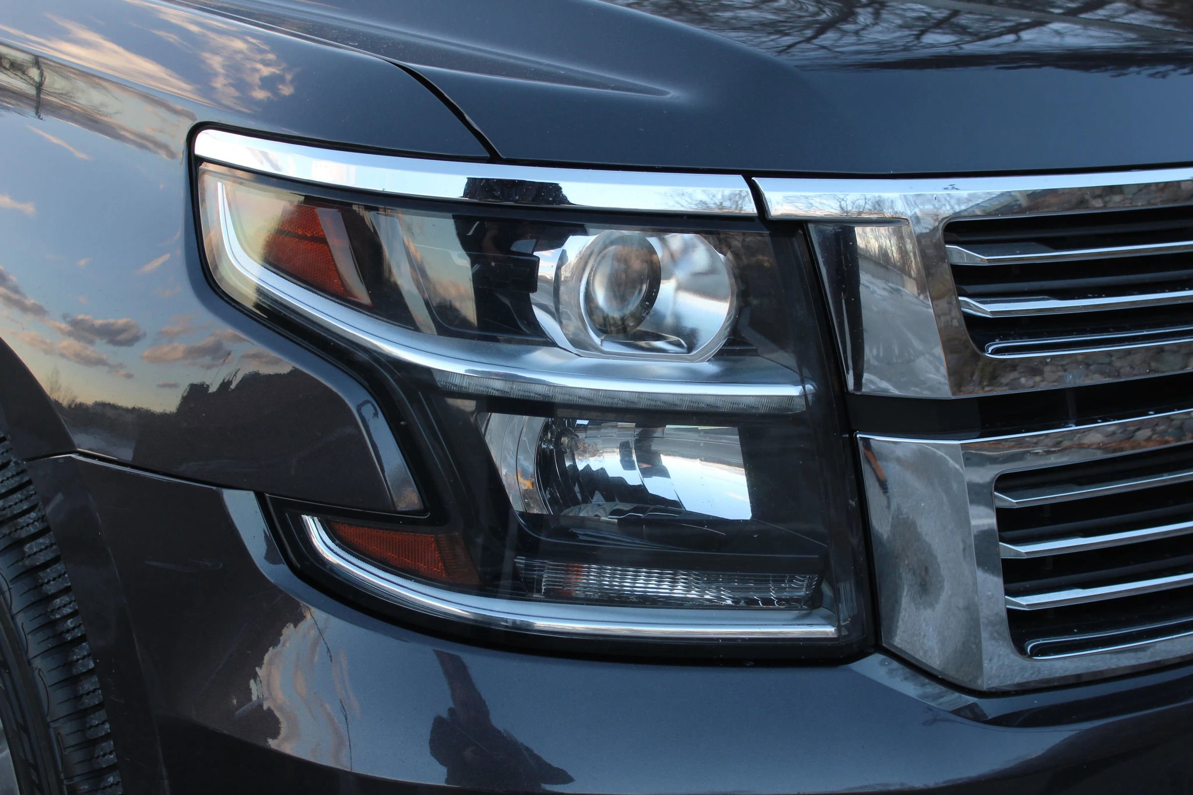 Used 2018 Chevrolet Tahoe Premier AWD/4WD image 41
