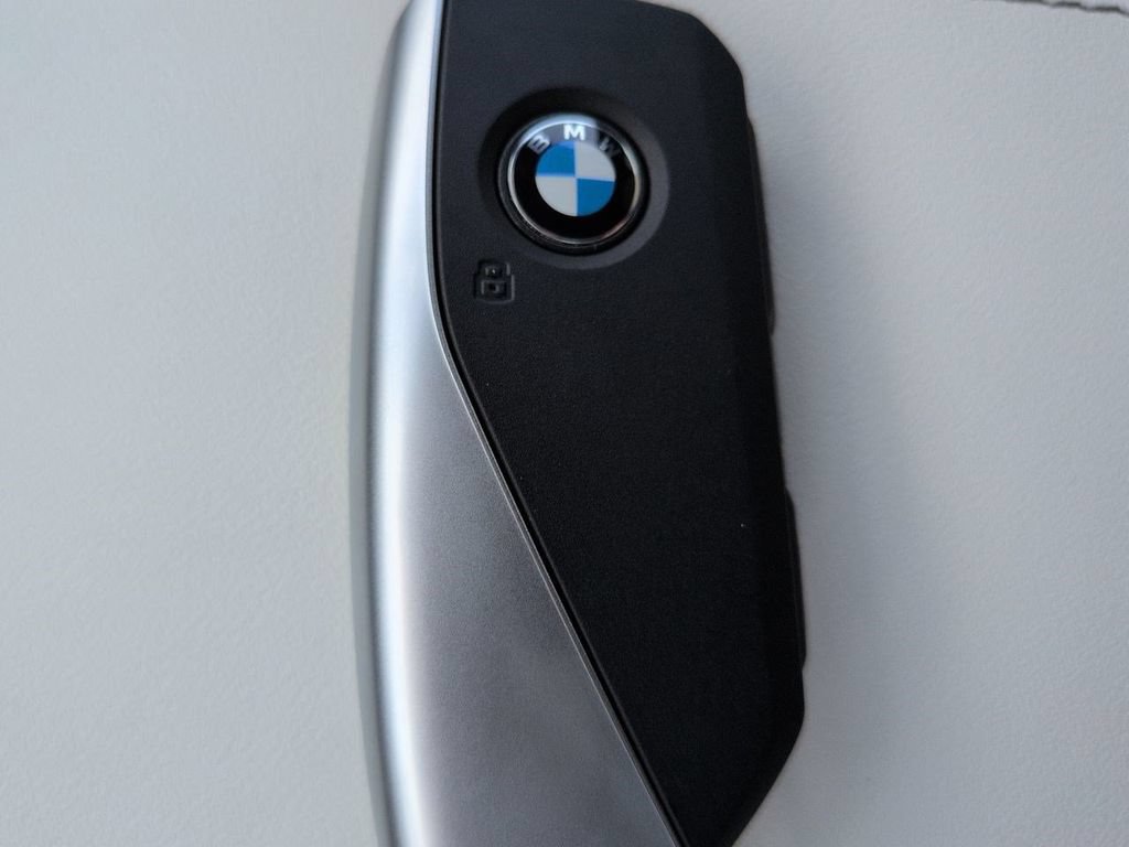 New 2026 BMW X2 xDrive28i w/ Technology Package AWD/4WD image 29