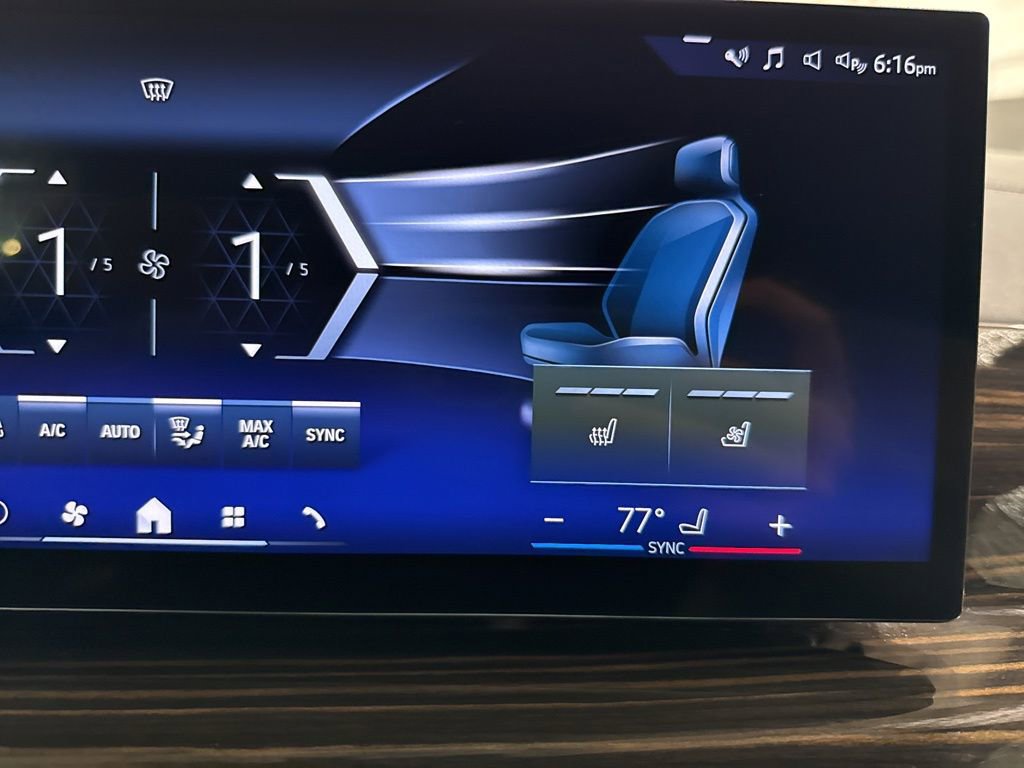 Used 2025 BMW X5 xDrive50e image 34