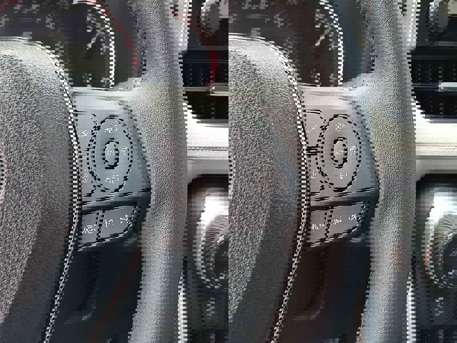 Used 2023 Toyota RAV4 XLE Premium image 26