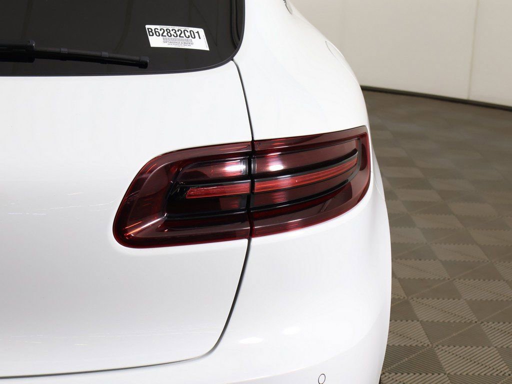 Used 2018 Porsche Macan GTS w/ Premium Package Plus image 19