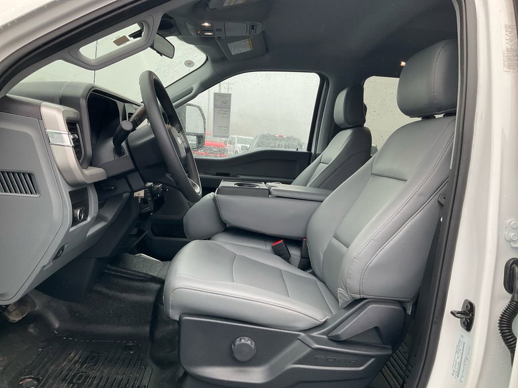 New 2026 Ford F350 XL w/ XL Chrome Package image 16