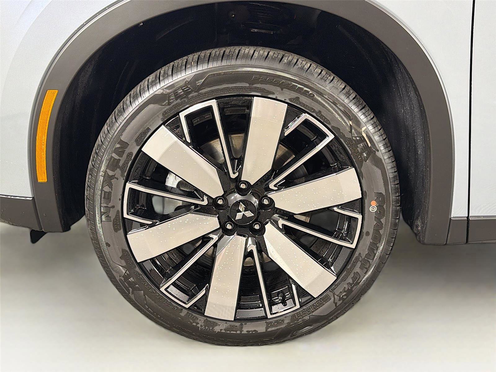 New 2026 Mitsubishi Outlander Ralliart image 33