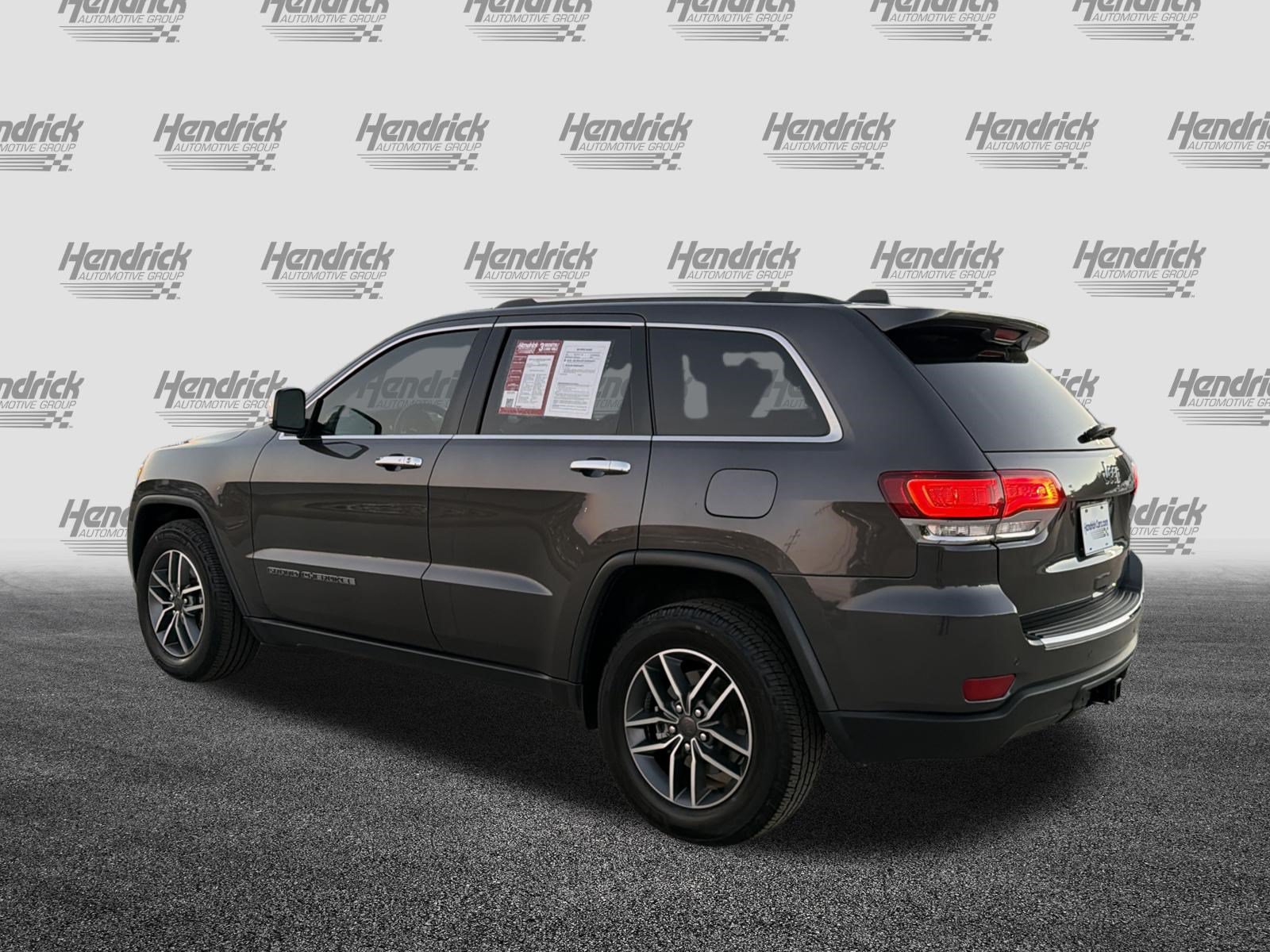 Used 2021 Jeep Grand Cherokee Limited w/ Premium Lighting Group AWD/4WD image 8