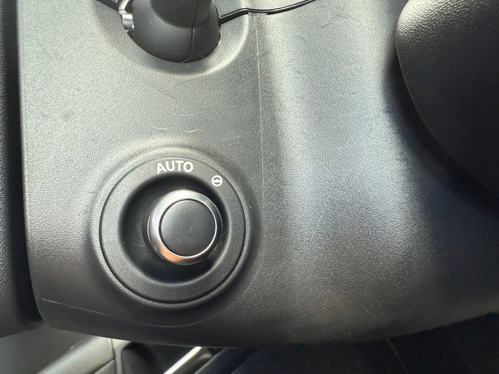 Used 2023 Land Rover Defender 90 X image 20