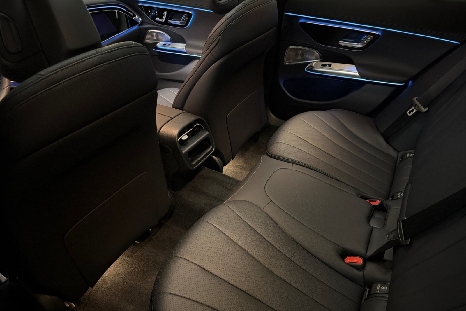 New 2026 Mercedes-Benz E 350 Sedan image 11