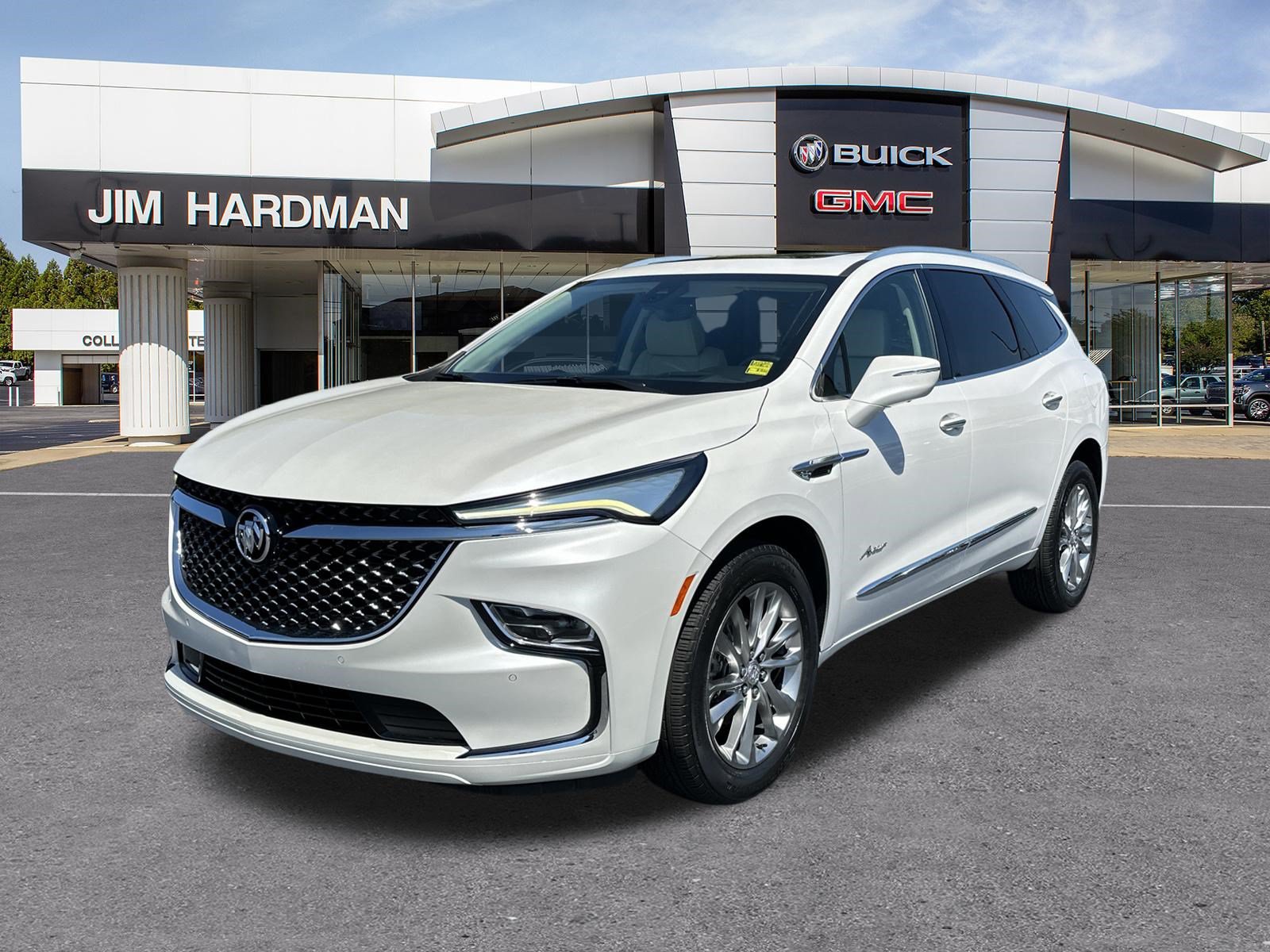 Used 2023 Buick Enclave Avenir w/ Avenir Technology Package FWD image 3