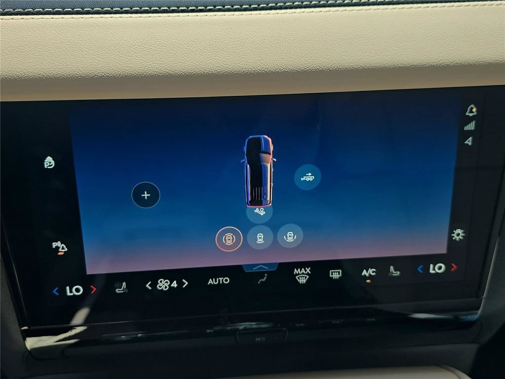 New 2027 Lincoln Navigator Premiere RWD image 20