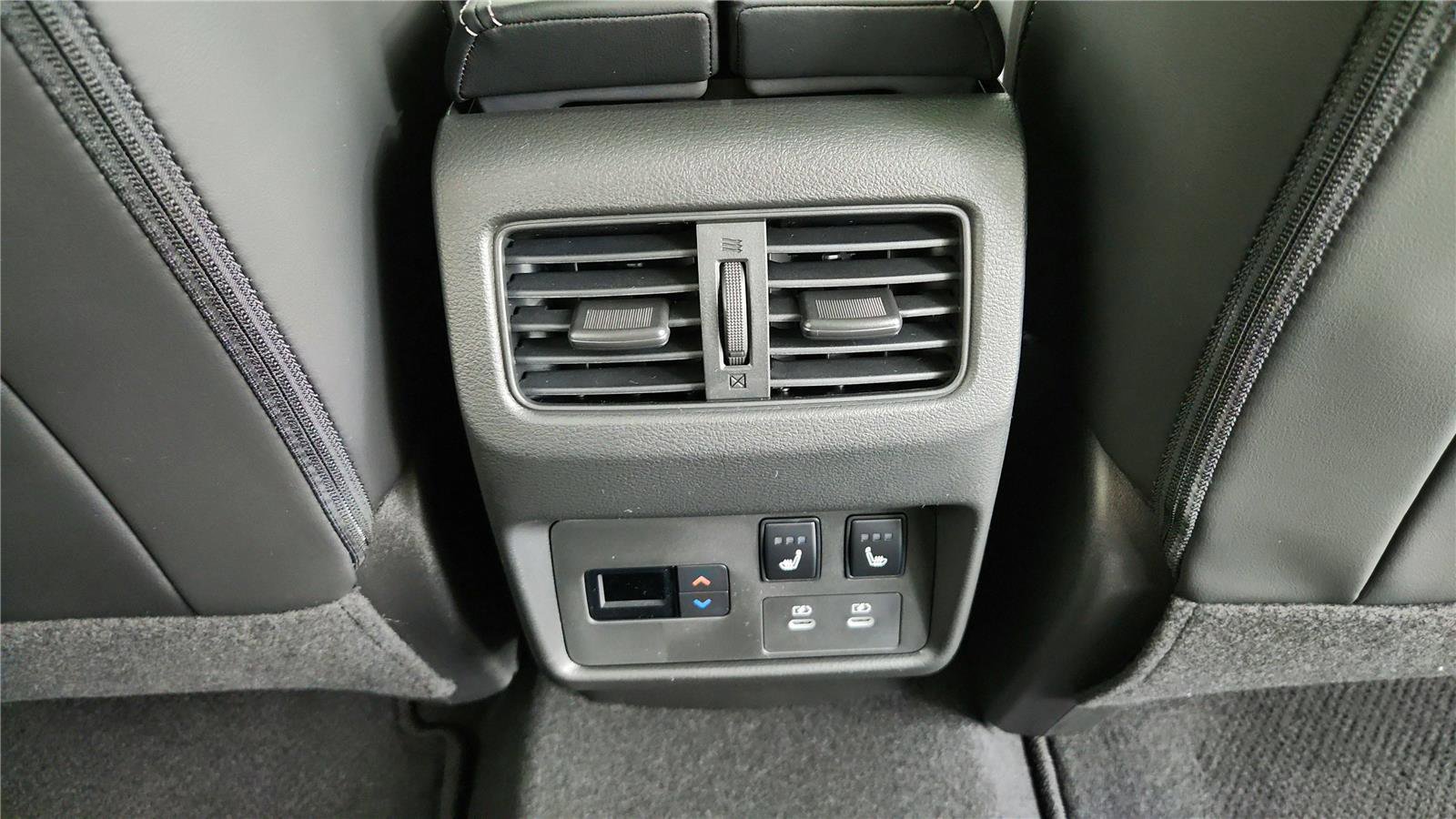 New 2025 Nissan Rogue Platinum w/ Platinum Premium Package image 22