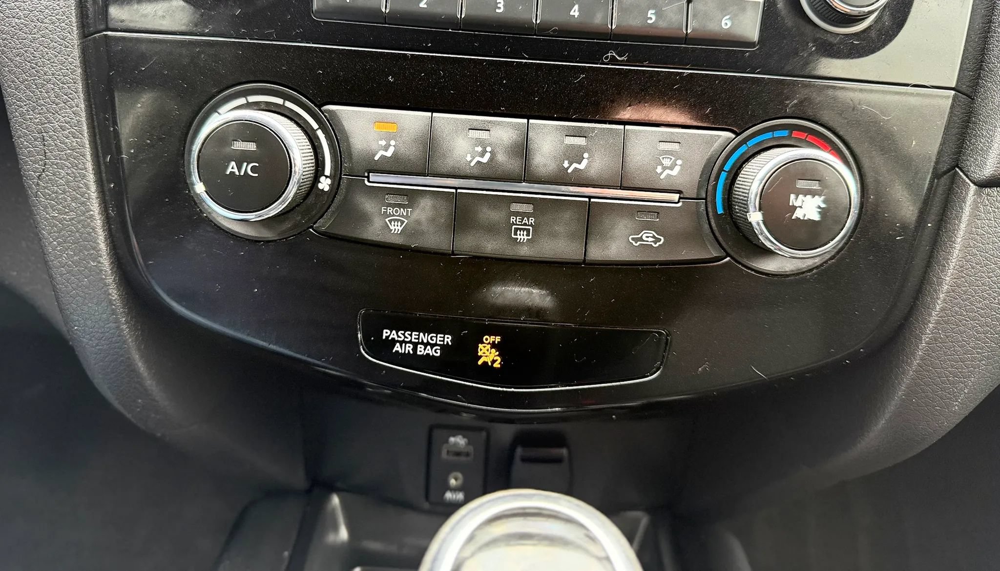 Used 2017 Nissan Rogue S AWD/4WD image 18