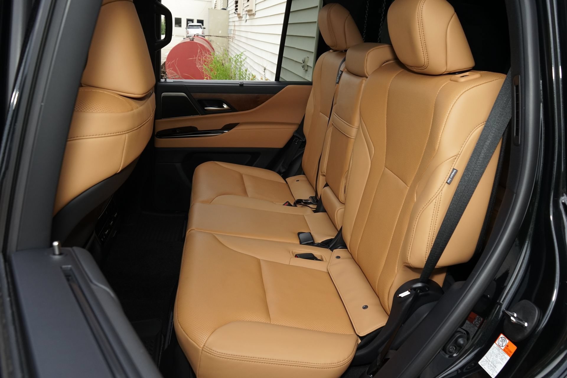 Used 2026 Lexus LX 700h Luxury AWD/4WD image 24