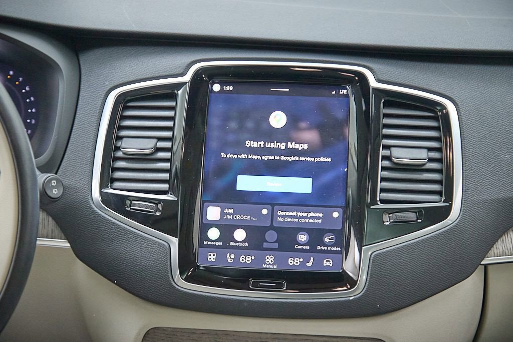 Used 2024 Volvo XC90 B6 Plus w/ Protection Package Premier image 29