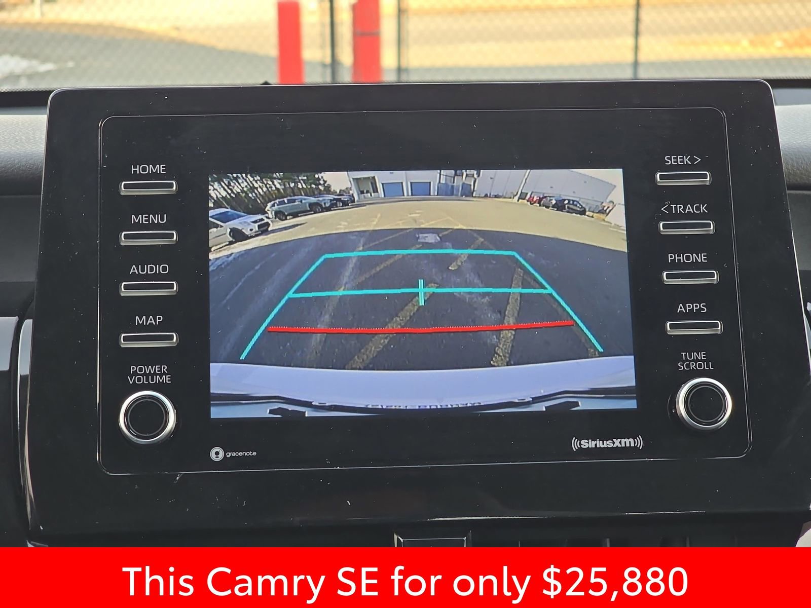 Used 2023 Toyota Camry SE image 28