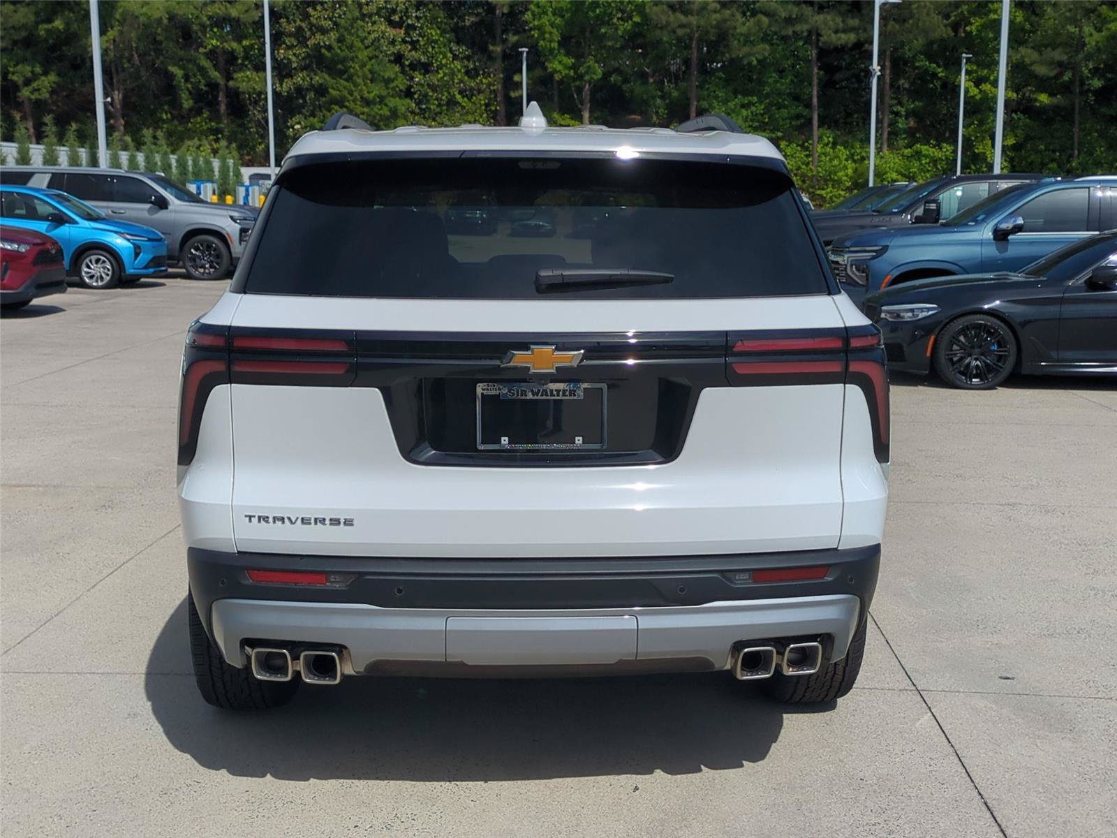 New 2026 Chevrolet Traverse LT w/ Driver Confidence Package FWD image 4