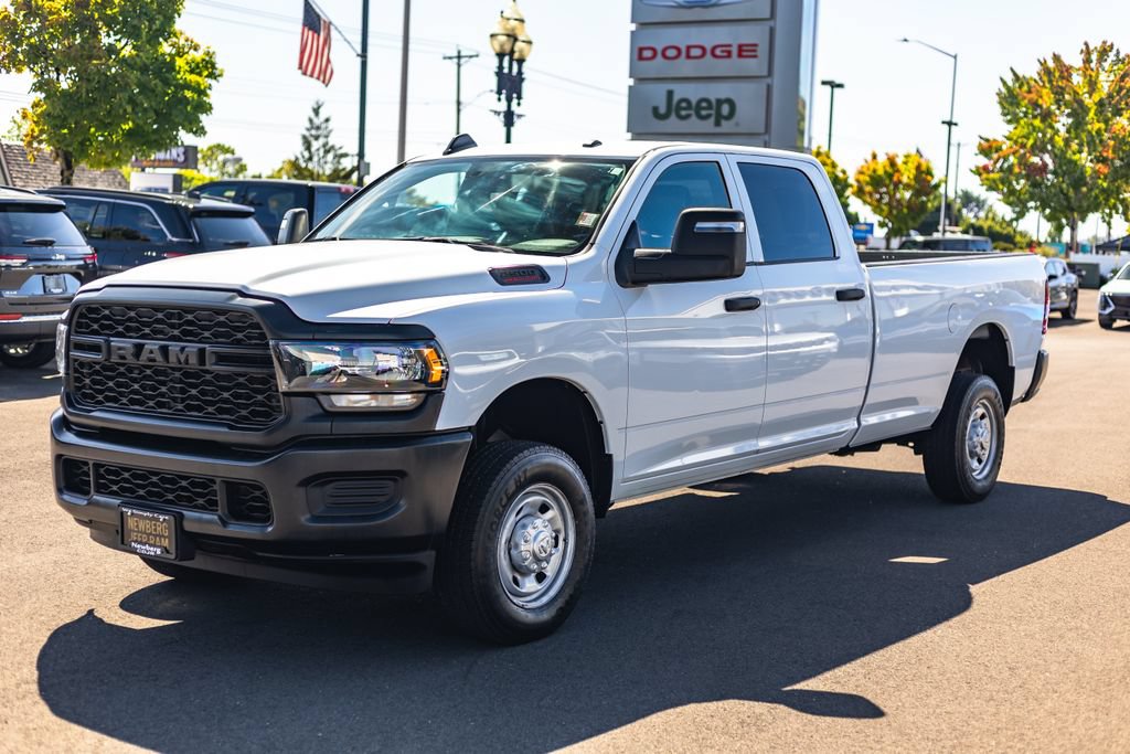 Used 2023 RAM 2500 Tradesman AWD/4WD image 4