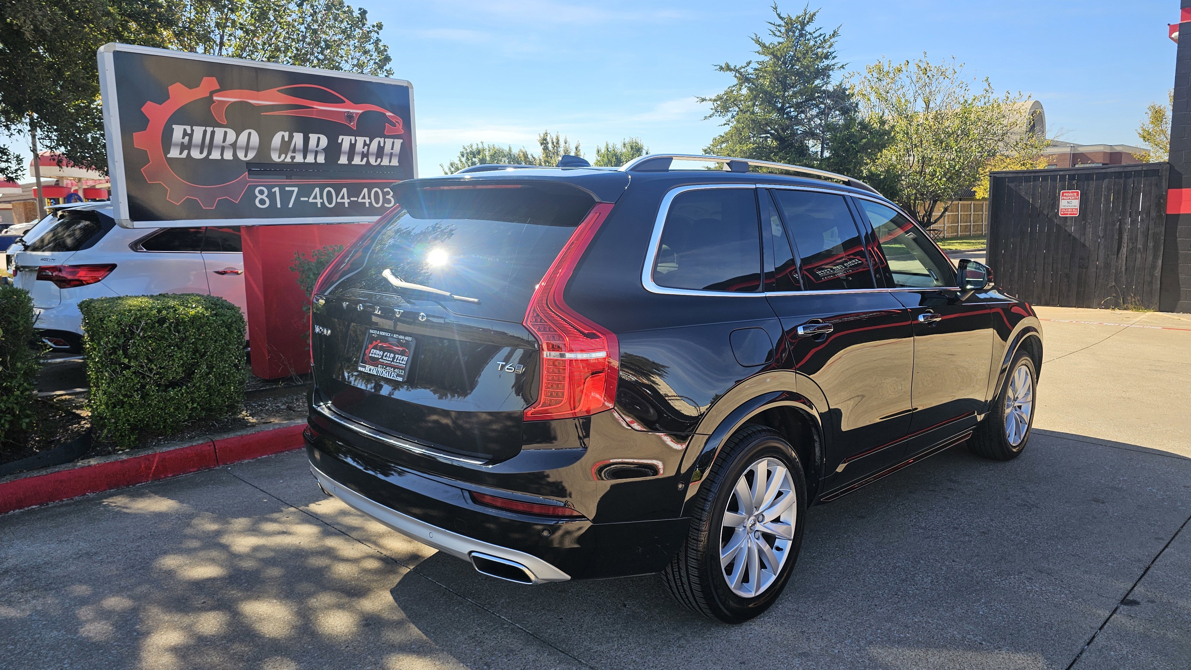 Used 2017 Volvo XC90 T6 Momentum w/ Vision Package image 8