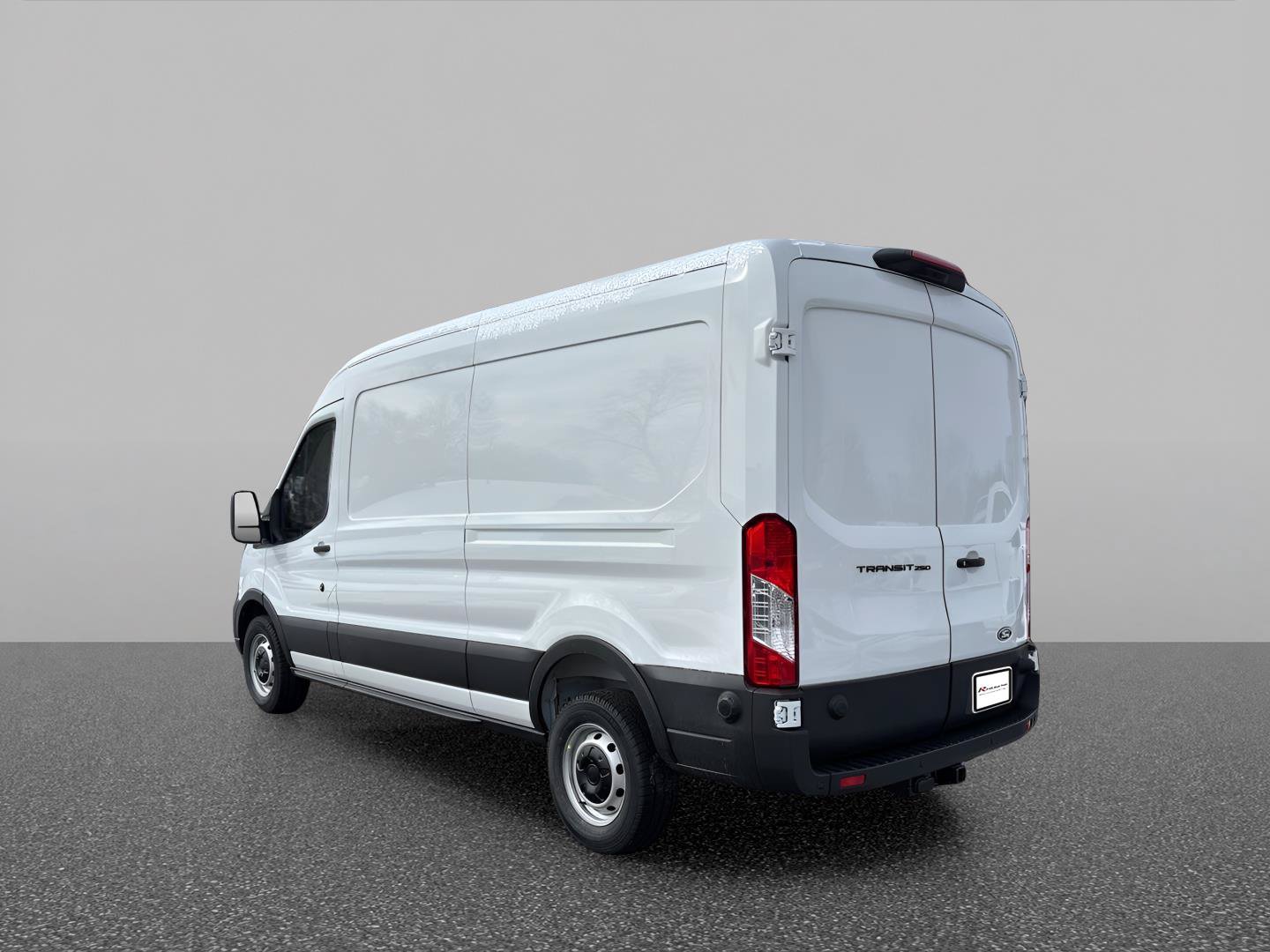 New 2026 Ford Transit 250 148 Medium Roof w/ Load Area Protection Package RWD image 4