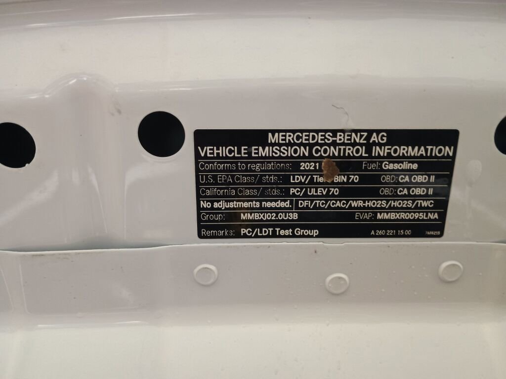 Used 2021 Mercedes-Benz GLB 250 4MATIC image 33