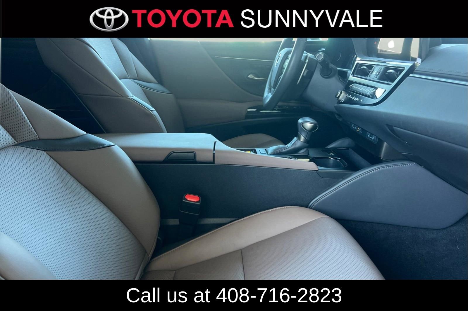 Used 2025 Lexus ES 300h w/ Premium Package image 19