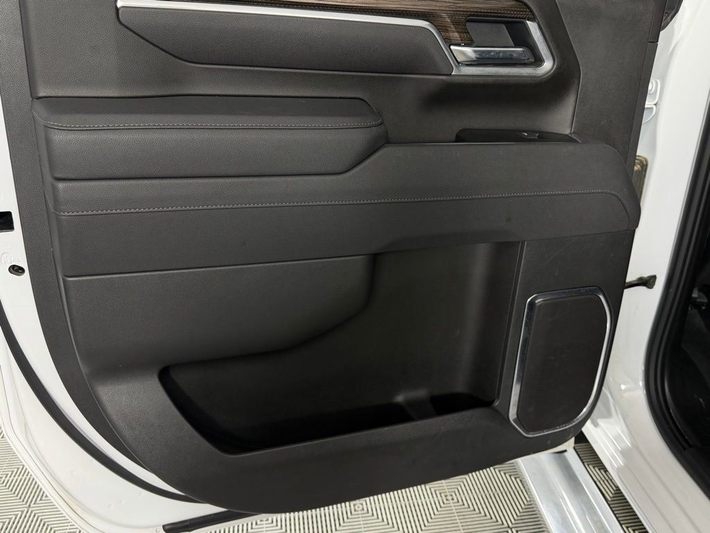 Used 2025 Chevrolet Silverado 2500 LT w/ Convenience Package image 27