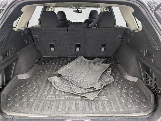 Used 2023 Subaru Outback Premium image 6