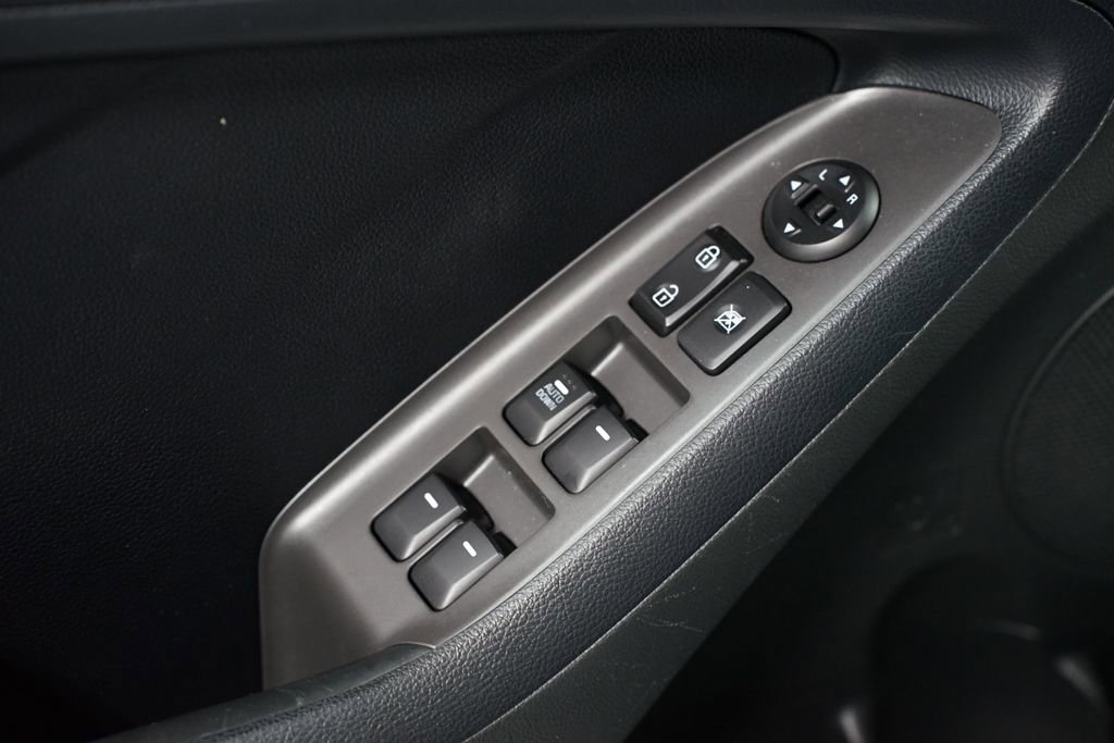 Used 2018 Kia Forte S image 27