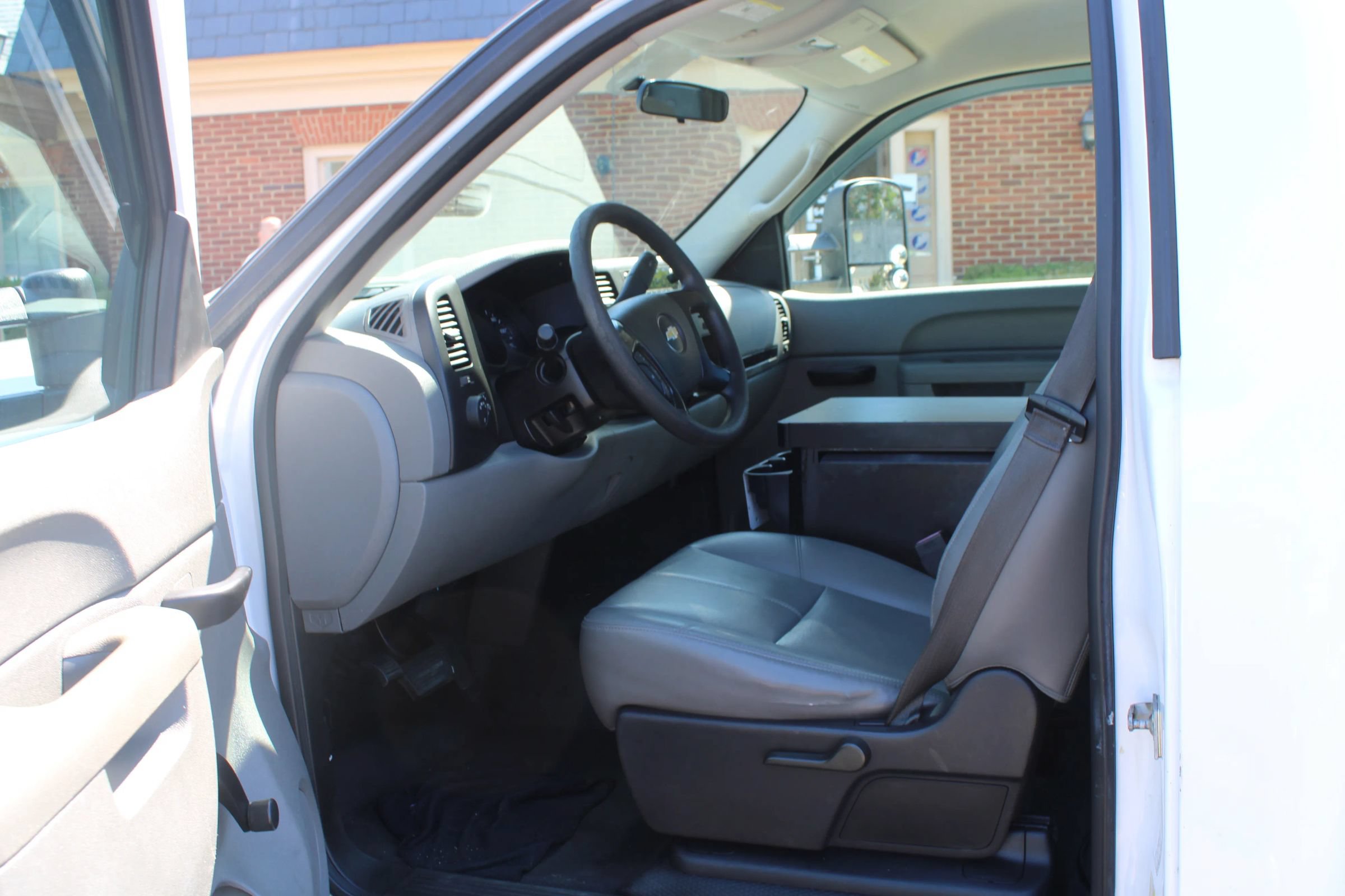 Used 2013 Chevrolet Silverado 1500 W/T RWD image 9