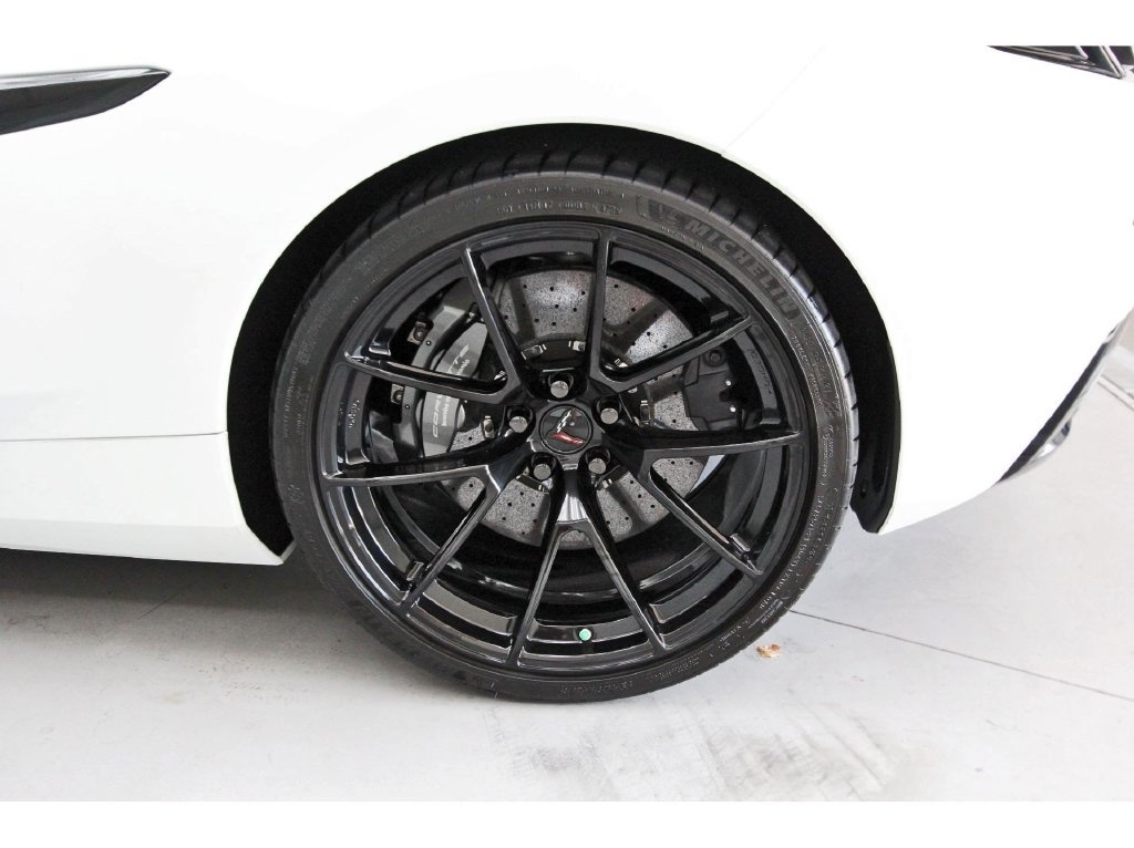 Used 2024 Chevrolet Corvette Z06 w/ Z07 Performance Package RWD image 5