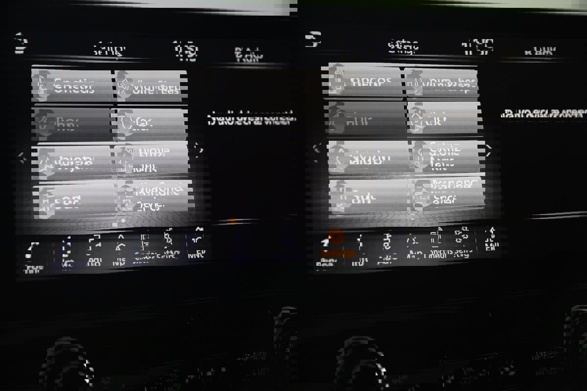 Used 2024 Nissan Armada Platinum w/ Captain's Chairs Package image 37