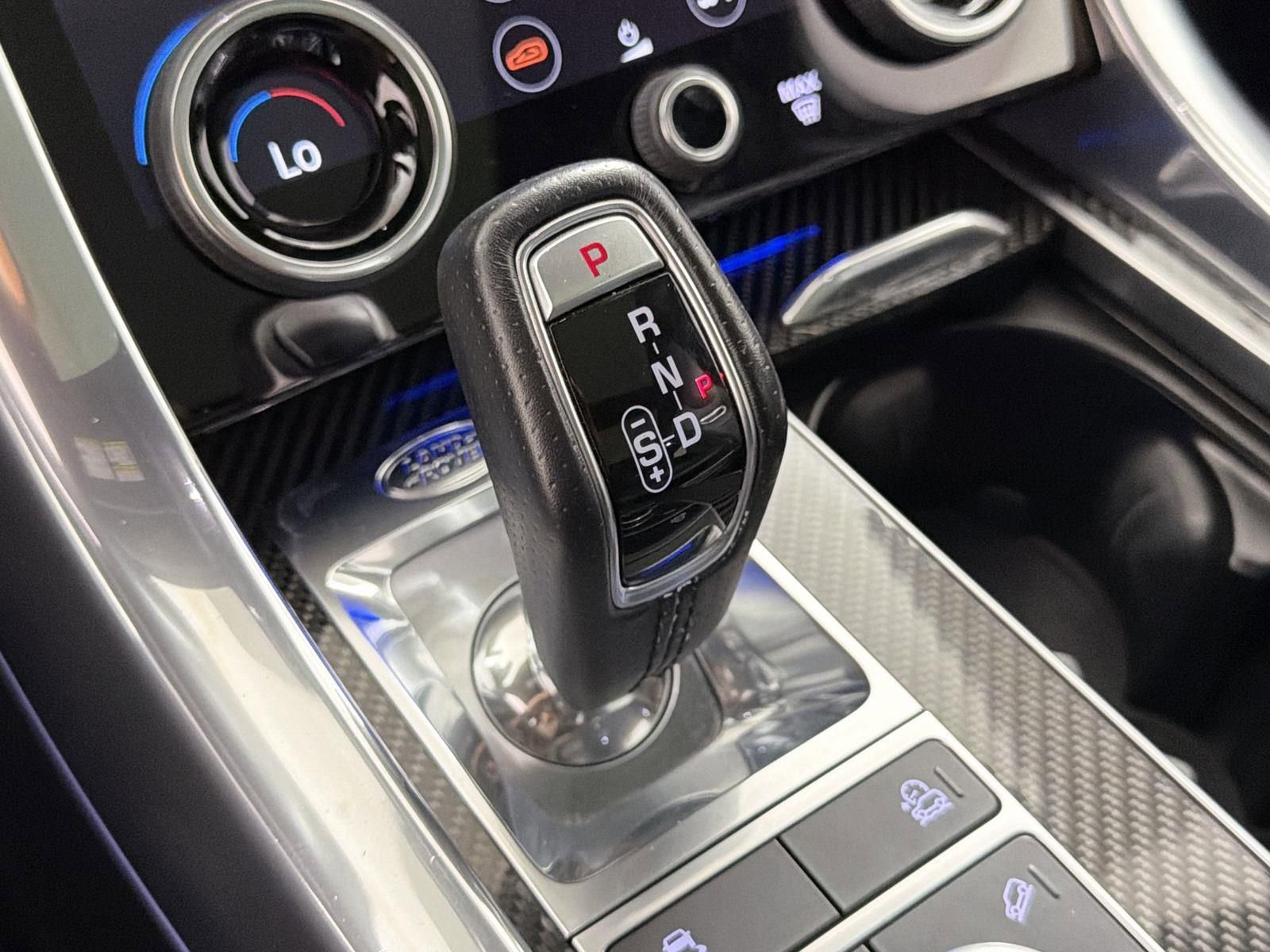 Used 2020 Land Rover Range Rover Sport SVR image 16
