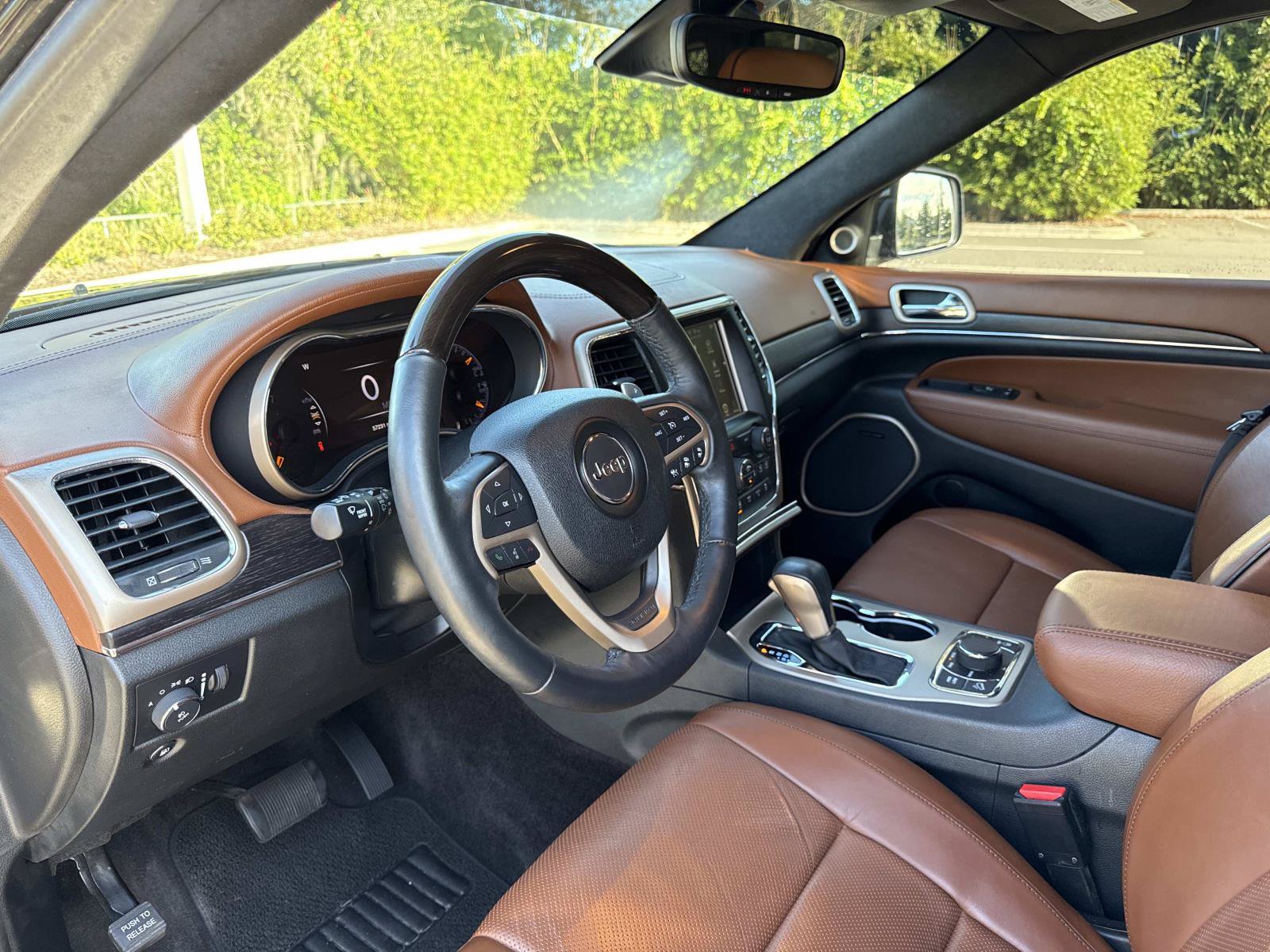 Used 2017 Jeep Grand Cherokee Summit AWD/4WD image 23
