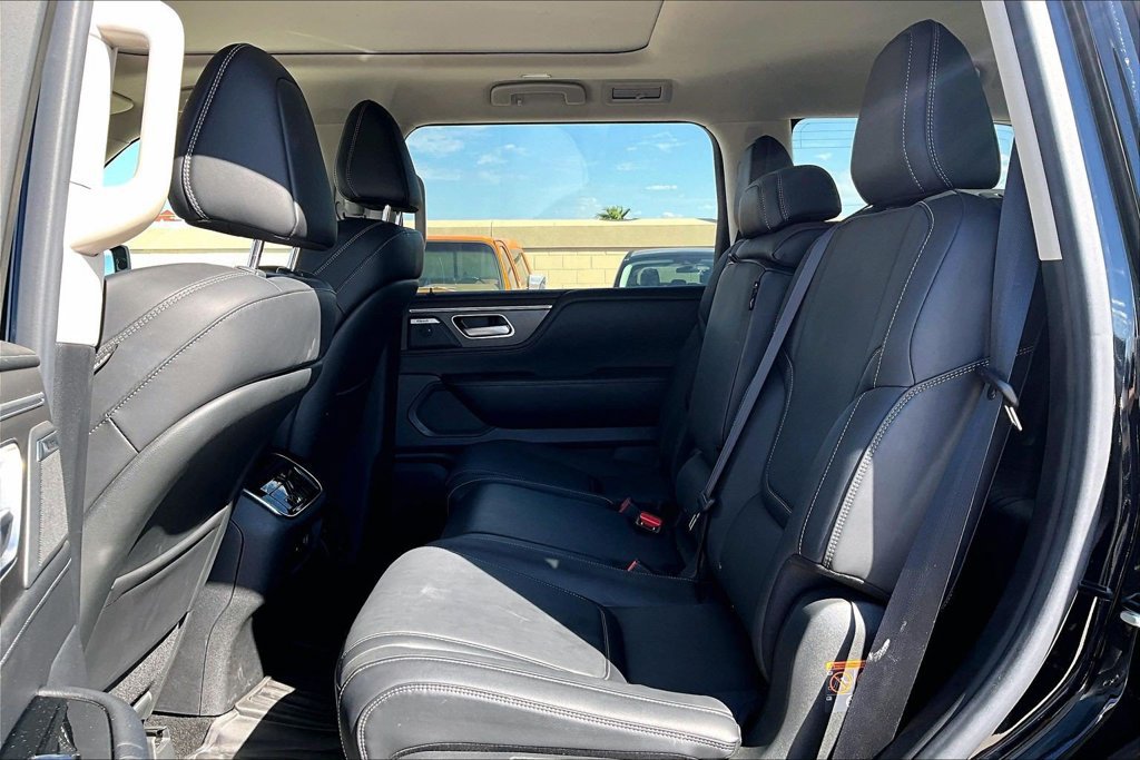 Used 2025 INFINITI QX80 Pure w/ Cargo Package AWD/4WD image 6