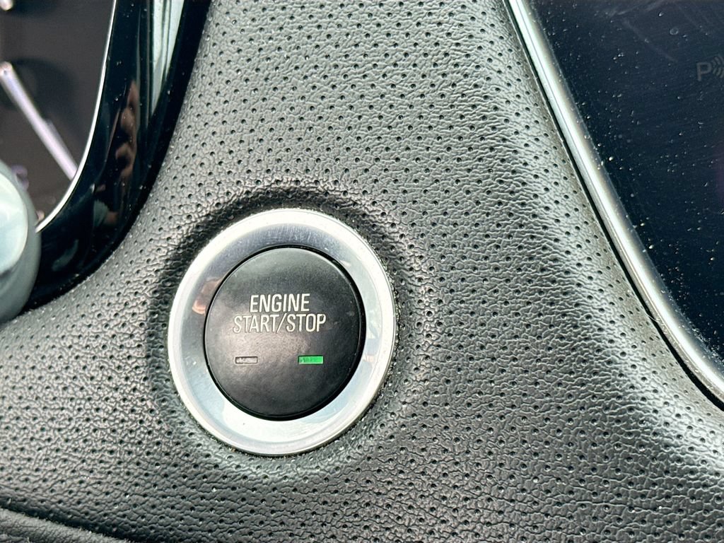 Used 2018 Cadillac XT5 Premium Luxury FWD image 37