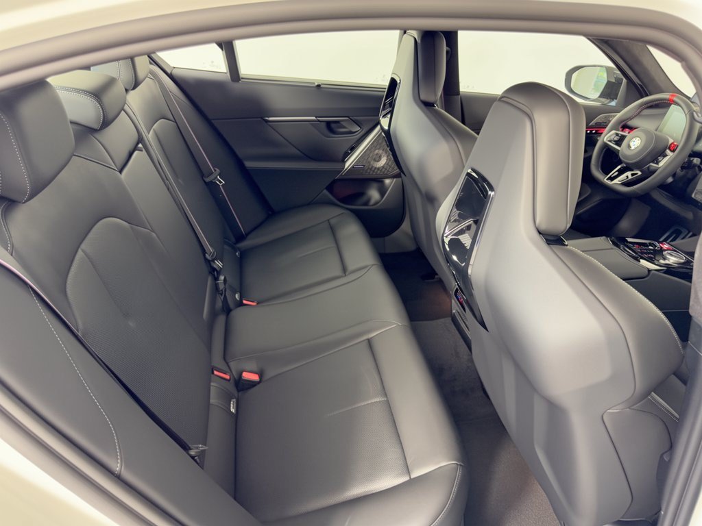 New 2027 BMW M5 w/ Carbon Package AWD/4WD image 29