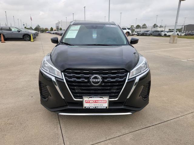 Certified 2024 Nissan Kicks SV image 9