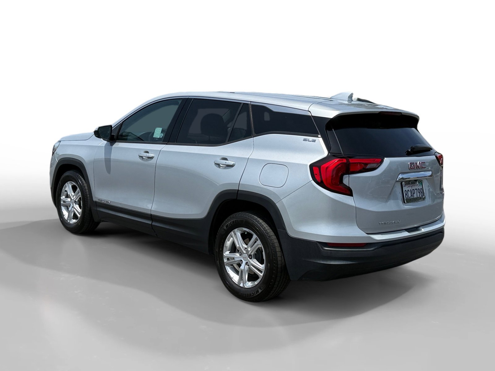 Used 2018 GMC Terrain SLE FWD image 3