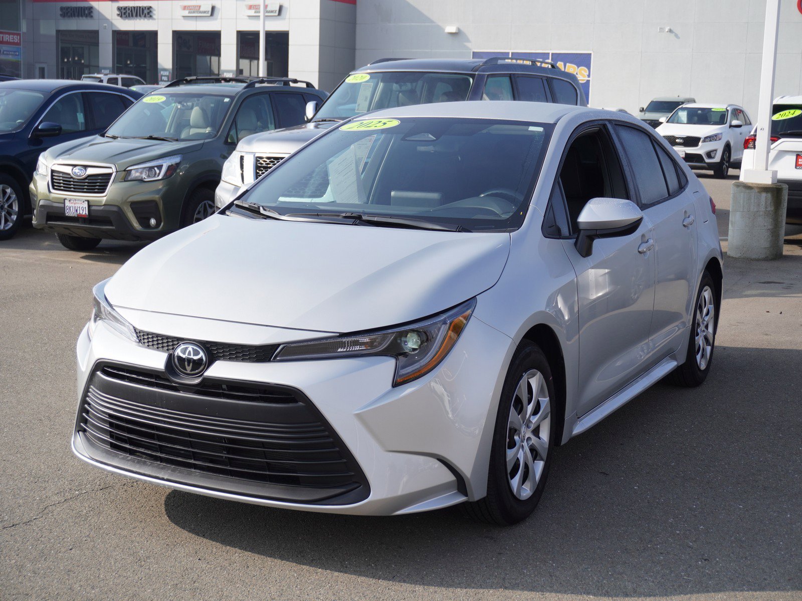 Used 2025 Toyota Corolla LE image 7