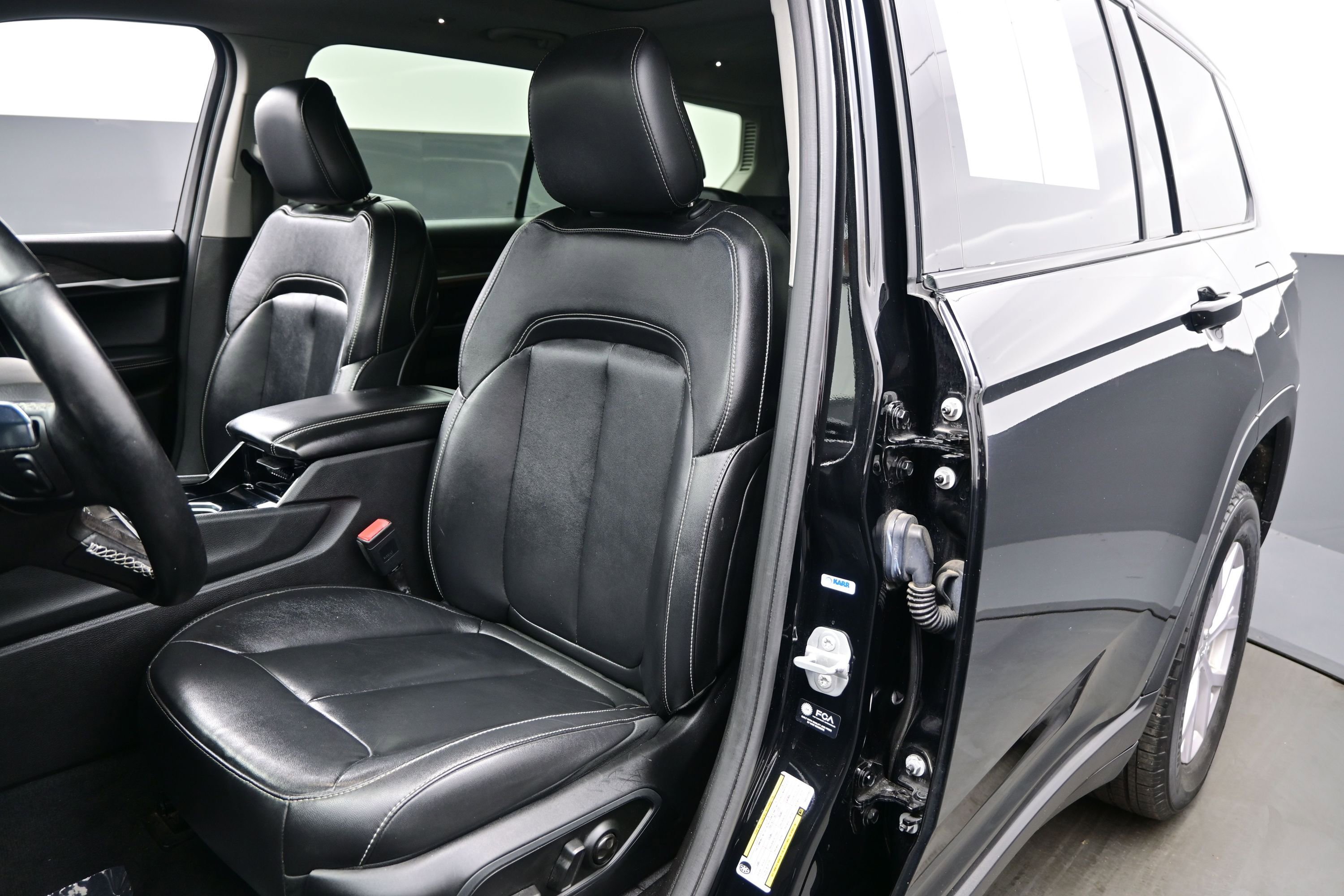 Used 2022 Jeep Grand Cherokee L Limited AWD/4WD image 12
