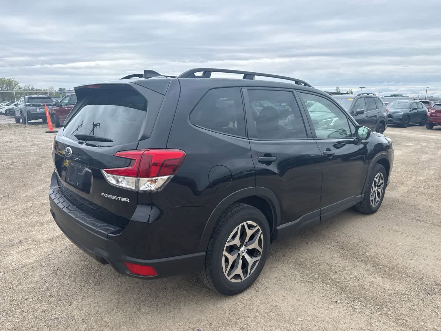 Used 2023 Subaru Forester Premium AWD/4WD image 3