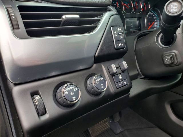 Used 2020 Chevrolet Suburban LT w/ Luxury Package AWD/4WD image 14