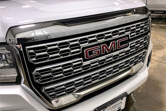 Used 2021 GMC Canyon Denali image 11