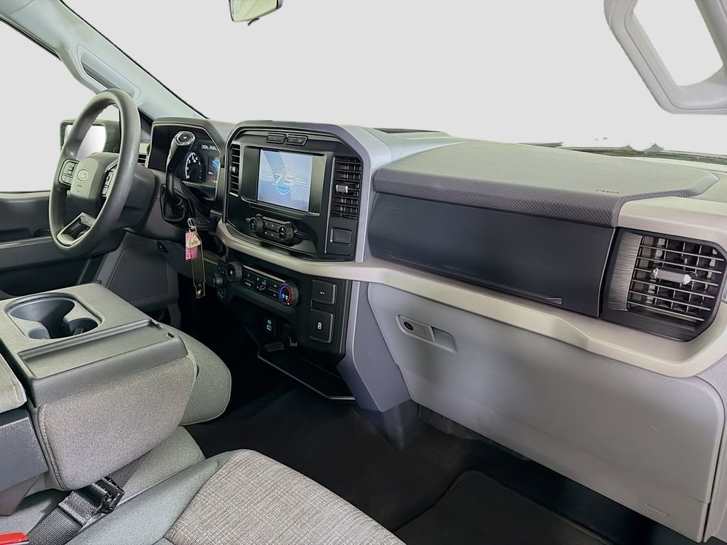 Used 2023 Ford F150 XLT image 28