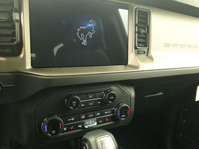 New 2026 Ford Bronco Outer Banks image 13