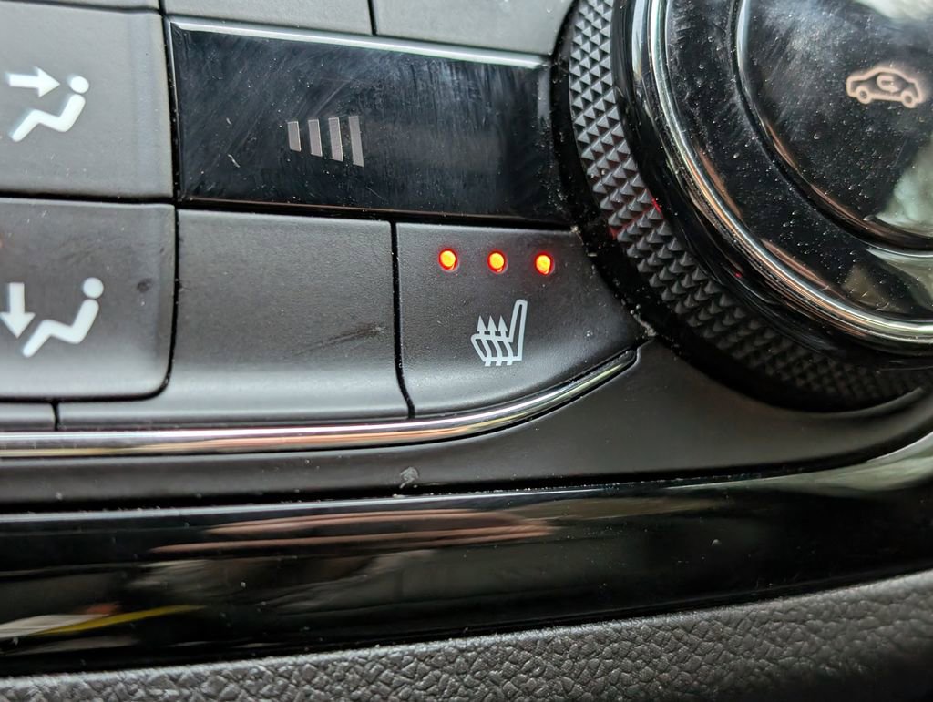 Used 2024 Buick Envista Sport Touring w/ Convenience I Package image 28